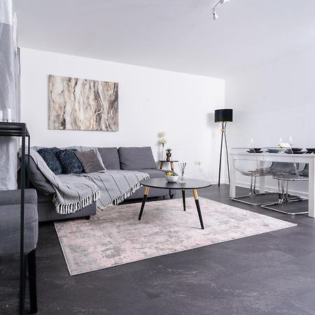 Spacious 3 Bedroom House In Glasgow City With Private Parking & Garden מראה חיצוני תמונה