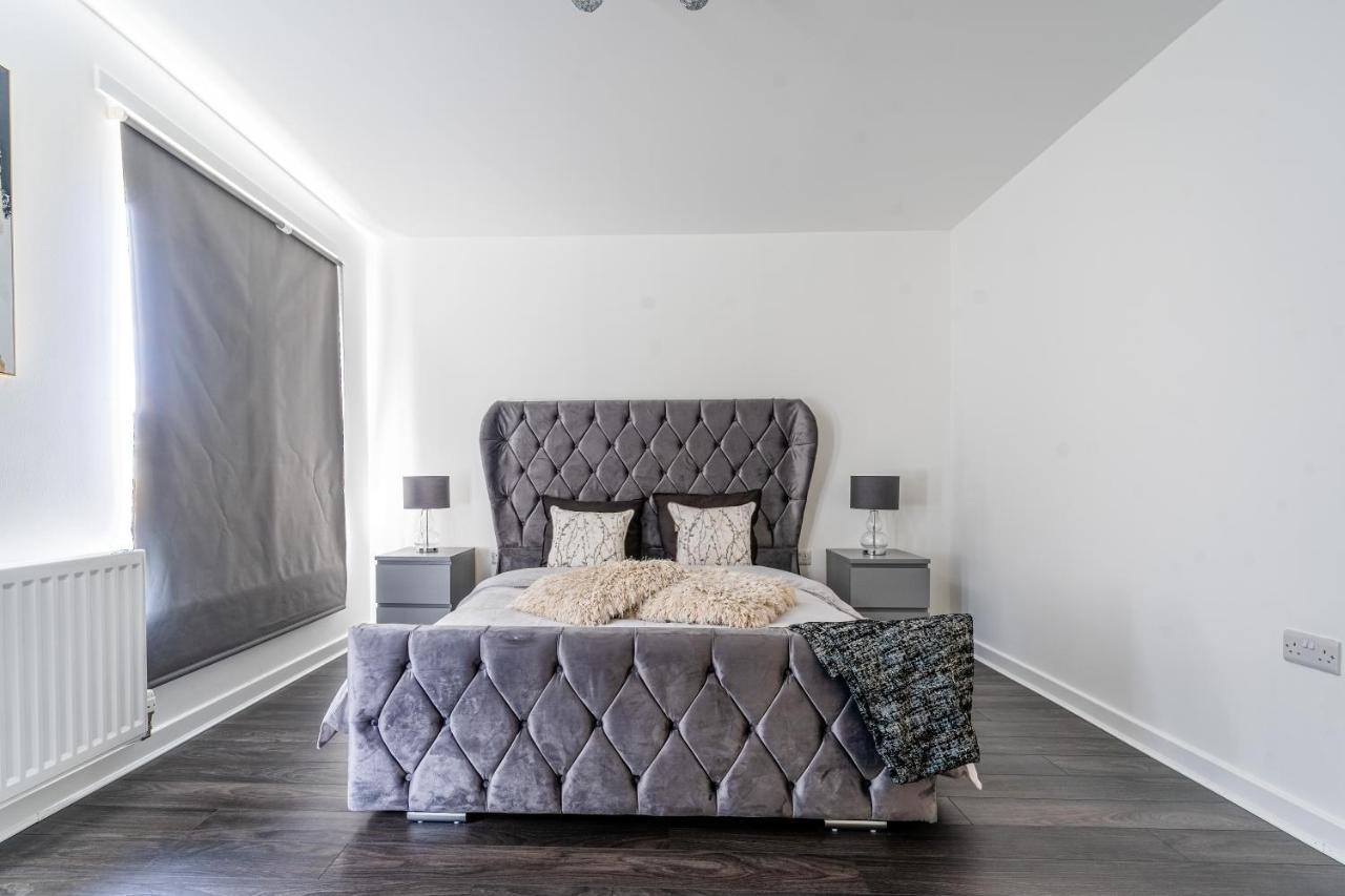 Spacious 3 Bedroom House In Glasgow City With Private Parking & Garden מראה חיצוני תמונה