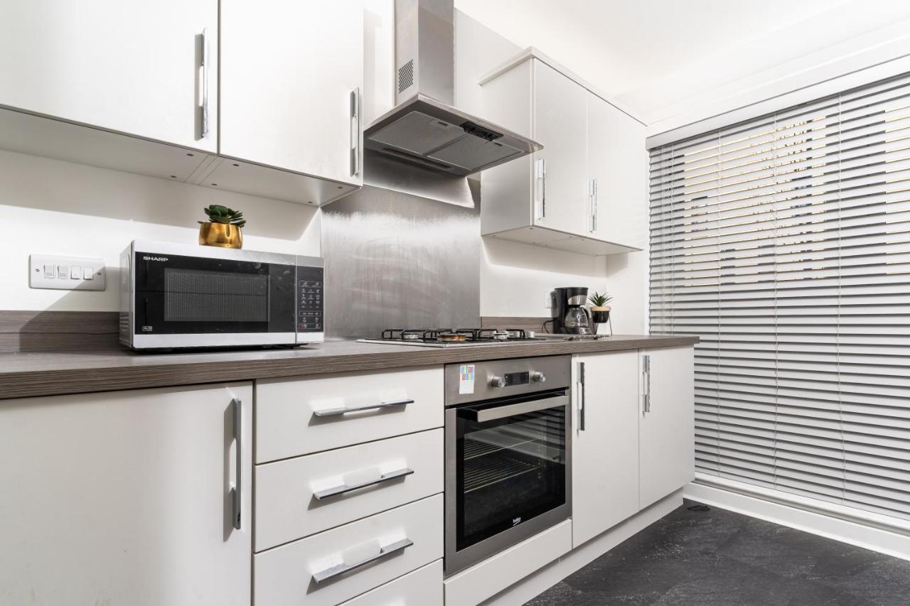 Spacious 3 Bedroom House In Glasgow City With Private Parking & Garden מראה חיצוני תמונה